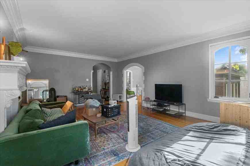 2712 W Logan Blvd - Photo 3 of 10