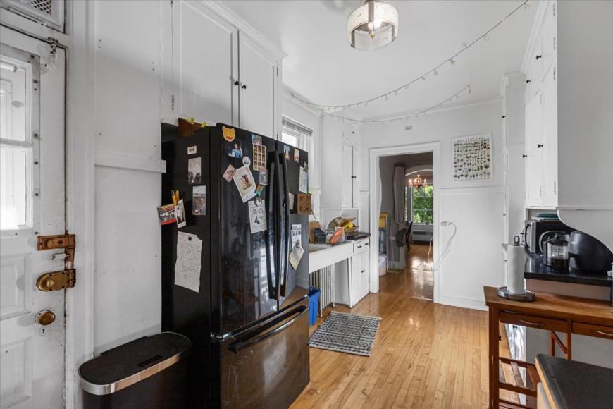2712 W Logan Blvd - Photo 5 of 10