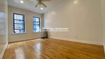featured image of 4305 Broadway