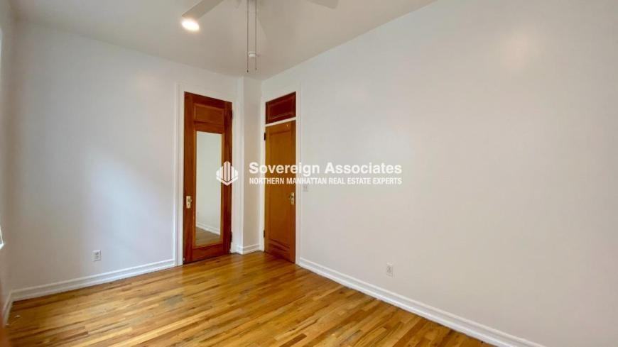 4305 Broadway - Photo 6 of 10