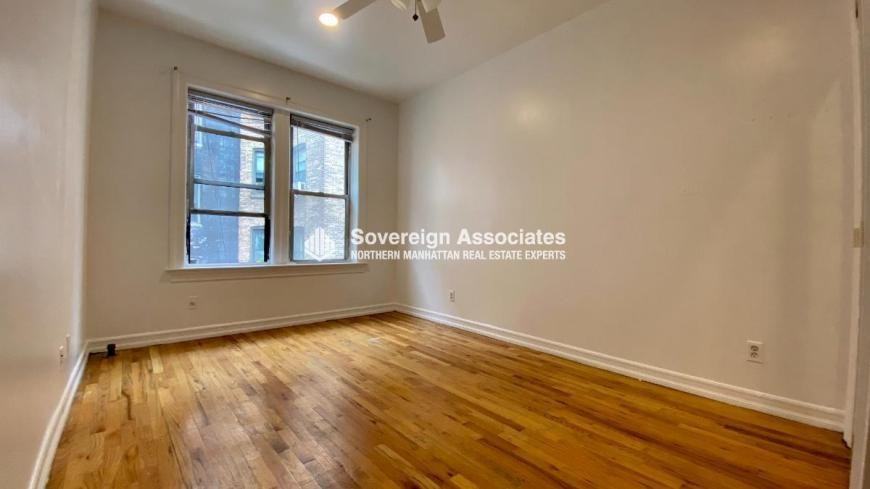 4305 Broadway - Photo 7 of 10