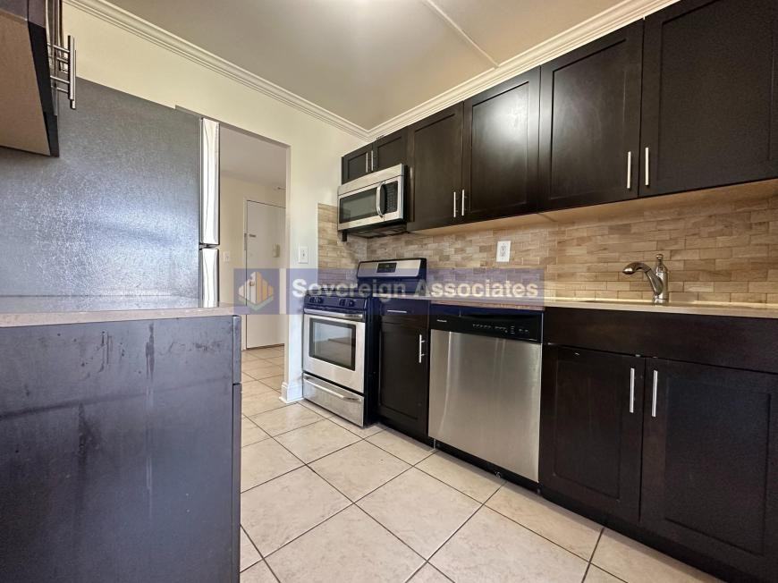 33 N 3rd Ave - Photo 3 of 5
