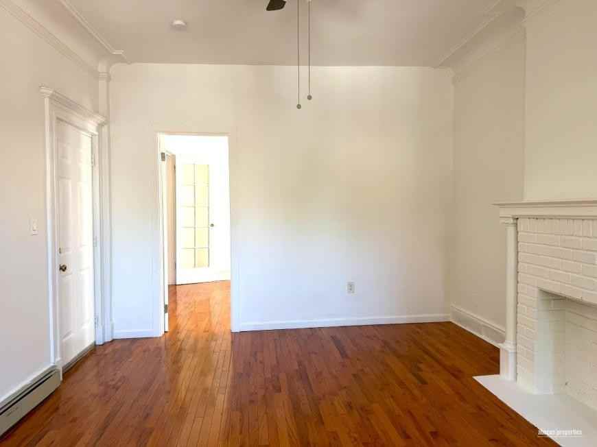 1918 Cortelyou Rd - Photo 5 of 10