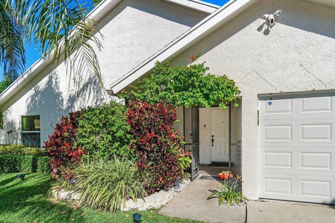 22525 Swordfish Dr - Photo 5 of 41