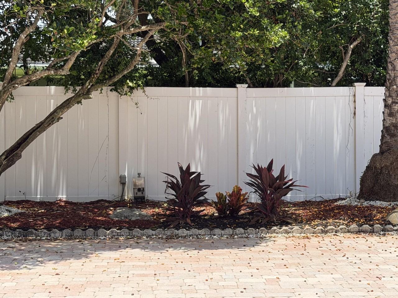 4081 4081 N 41st Street - Photo 7 of 15