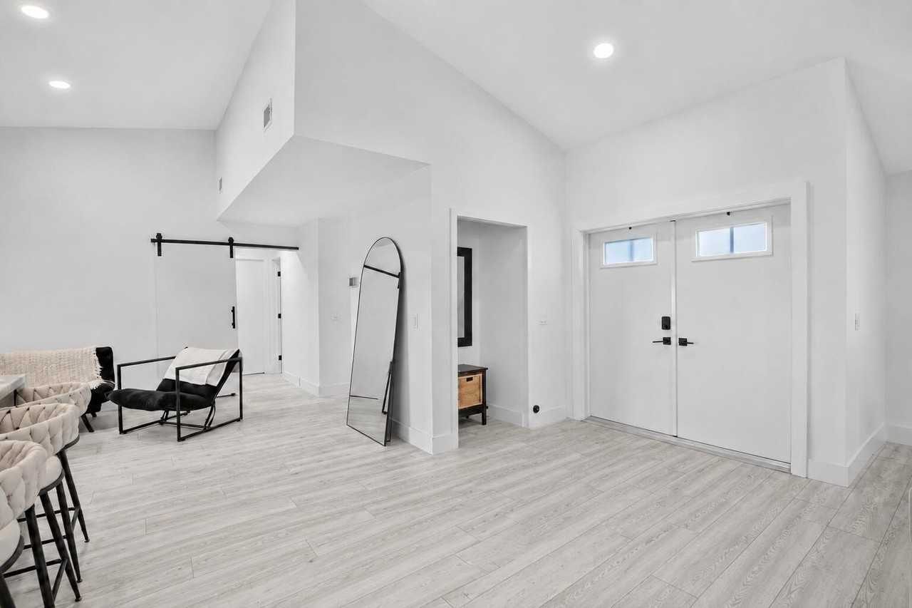 16709 Sw 5th Ct - Photo 2 of 43