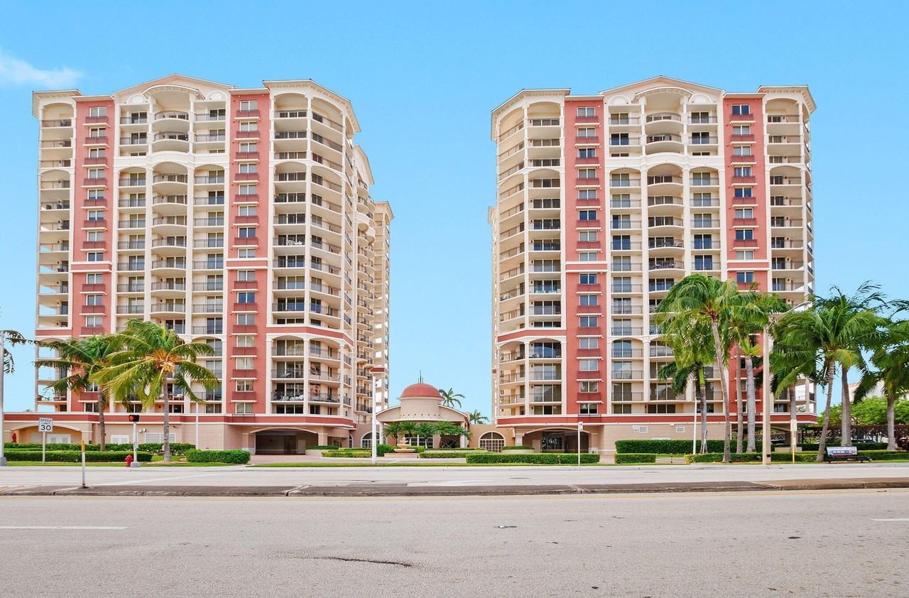 2001 N Ocean Blvd #202