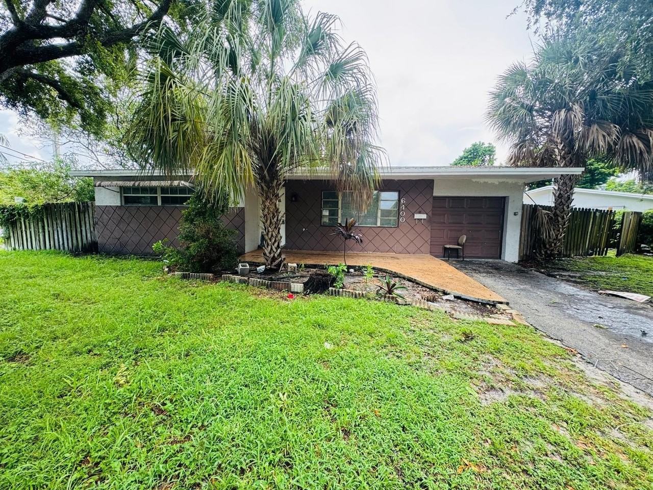 6400 Nw 30th St - Photo 2 of 11