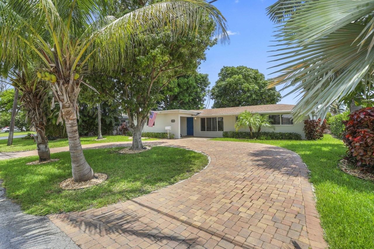 1710 Sw 4th Ave - Photo 2 of 50