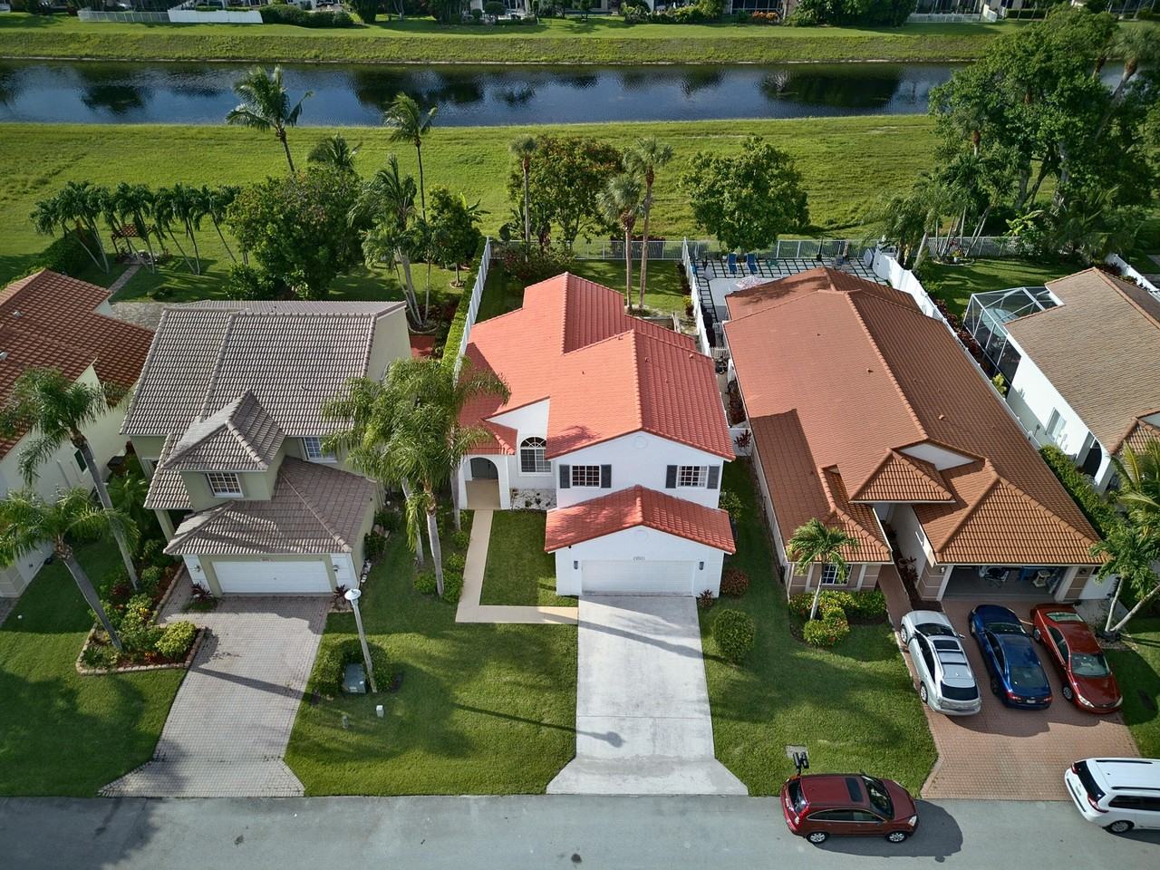 4583 Nw 7th Pl - Photo 2 of 50