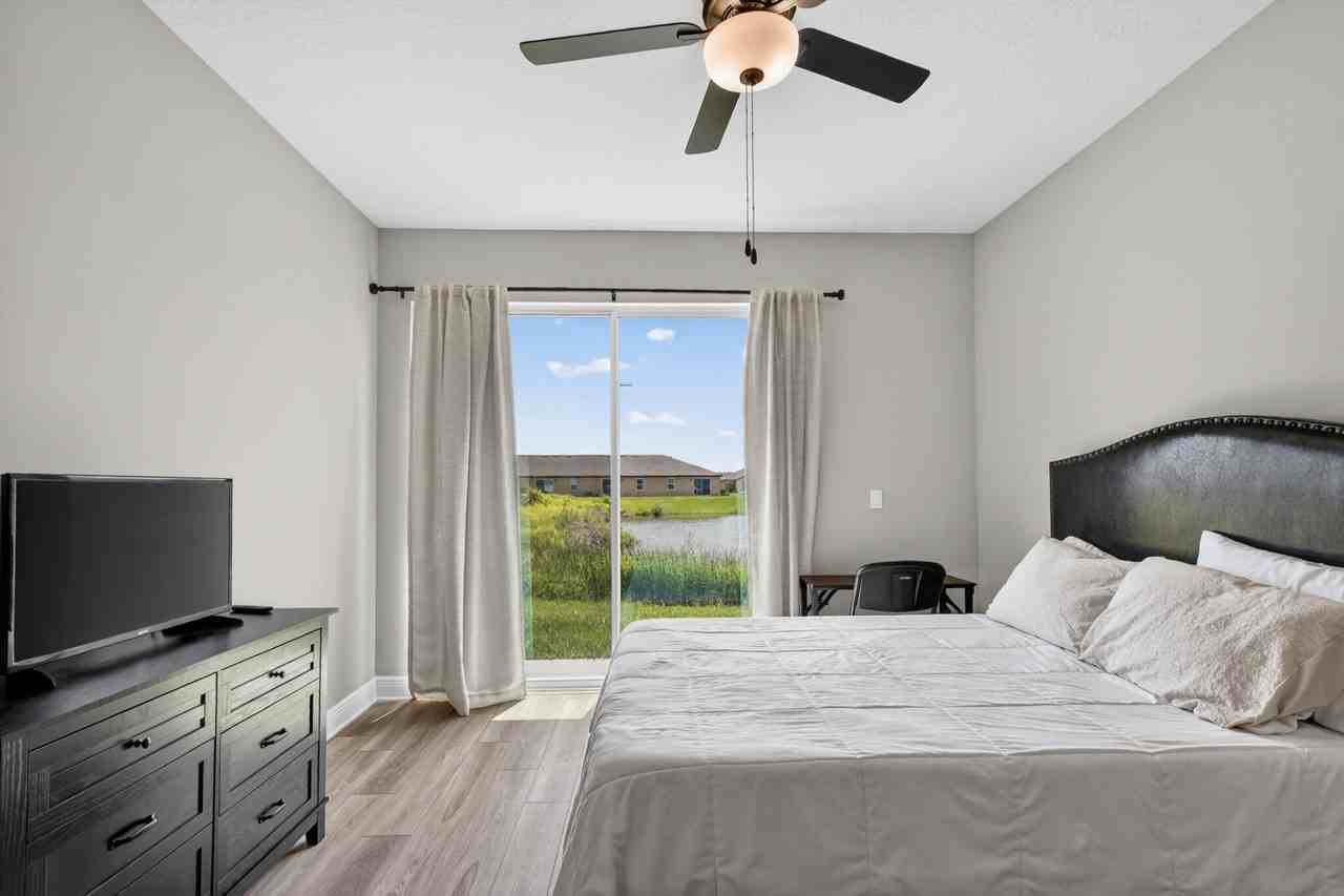 1808 Gaiety Way - Photo 4 of 32