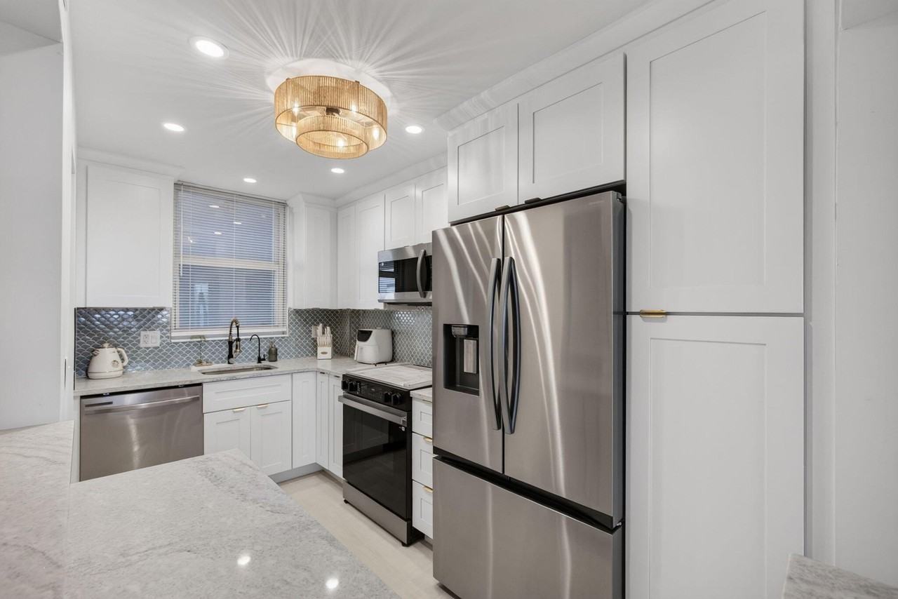 100 Paradise Harbour Blvd #307 - Photo 2 of 38