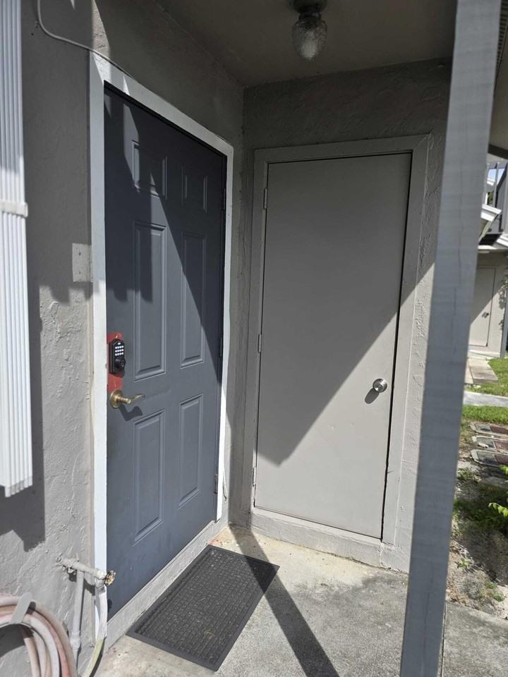 5204 Bayside Dr #5204 - Photo 2 of 20