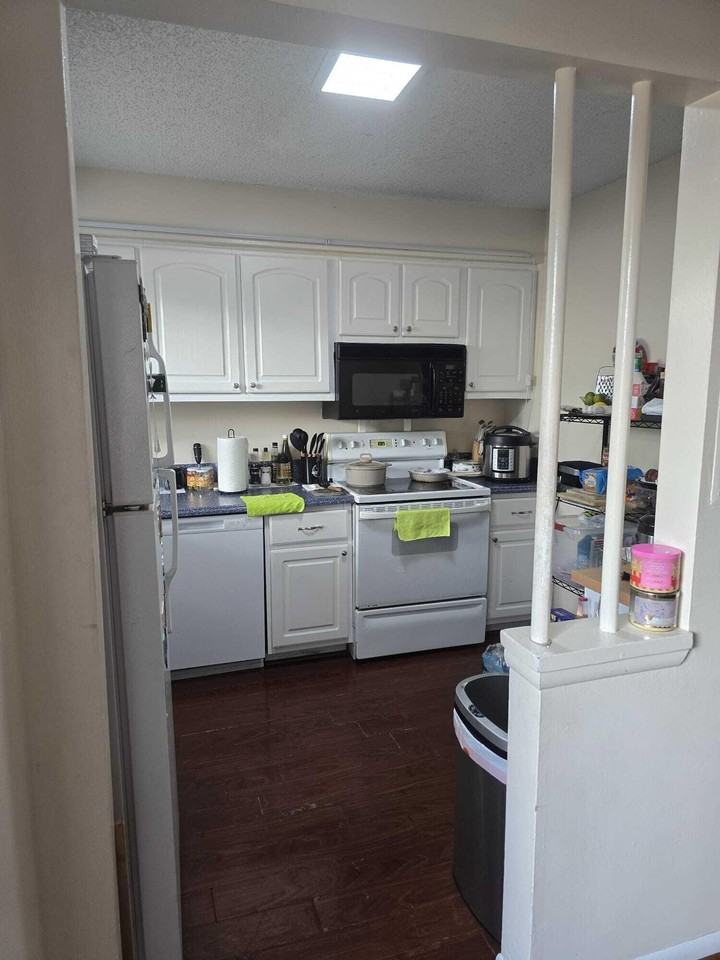 5204 Bayside Dr #5204 - Photo 7 of 20