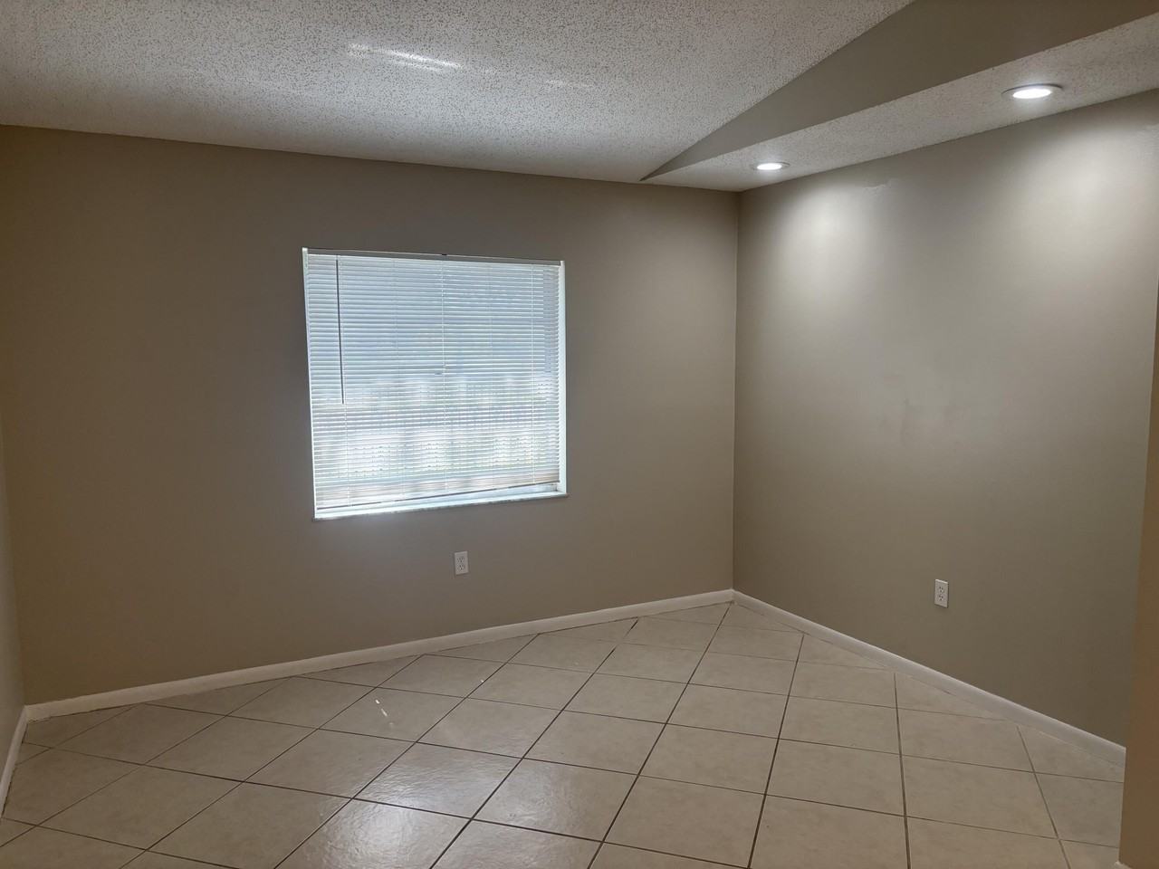 2011 Oleander Blvd #C - Photo 2 of 10