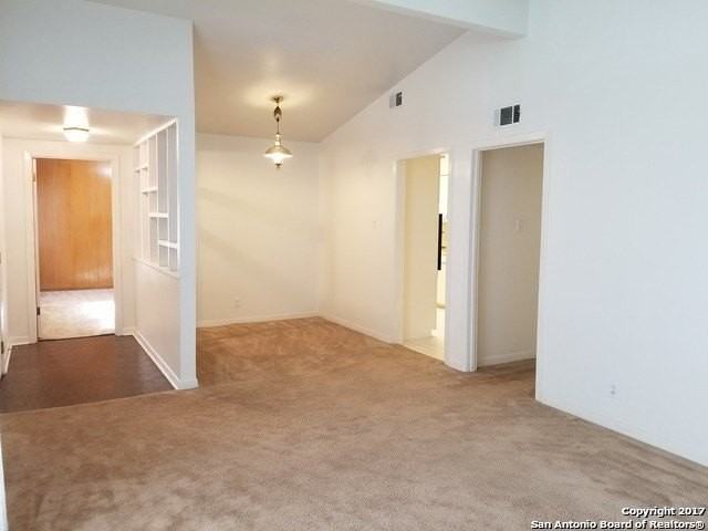 214 Beechwood Ave - Photo 4 of 23