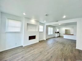 featured image of 2623 W Houston St