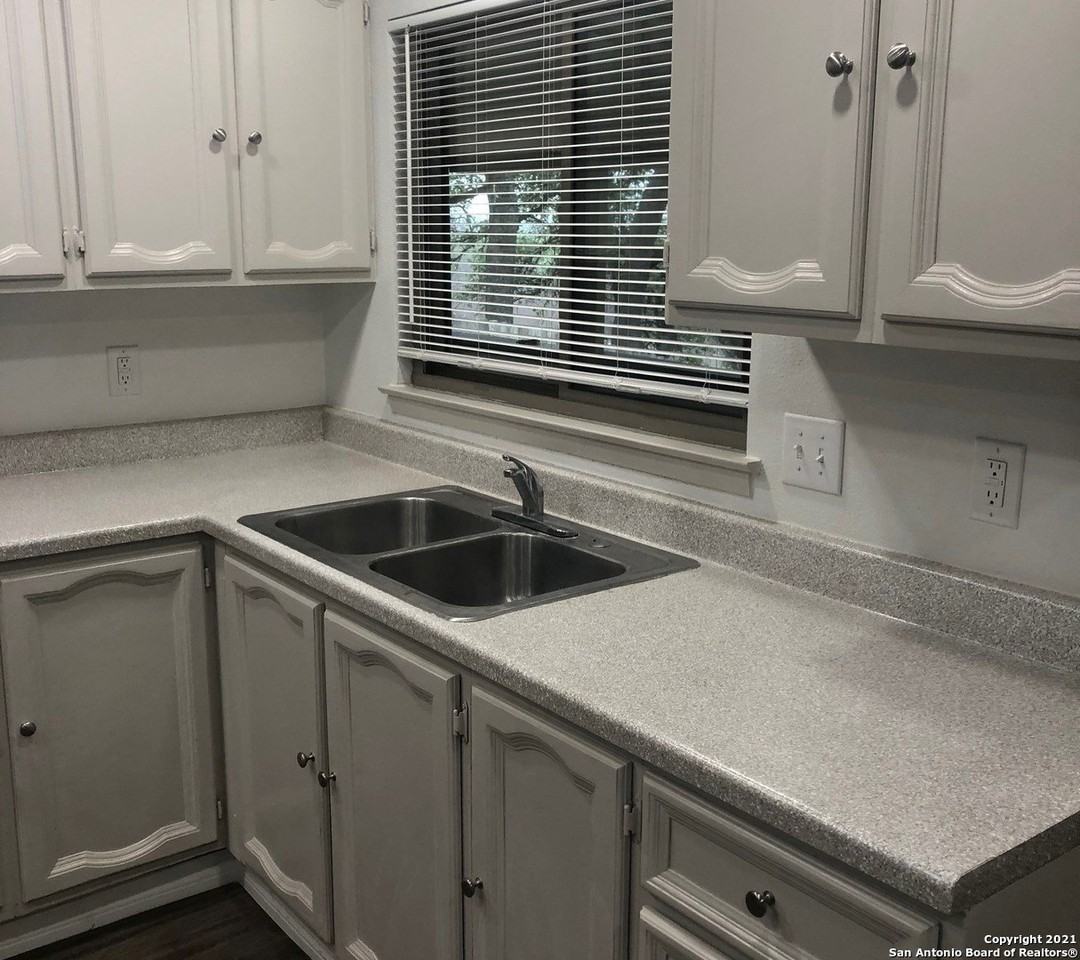 12615 Mount Defiance St - Photo 6 of 16