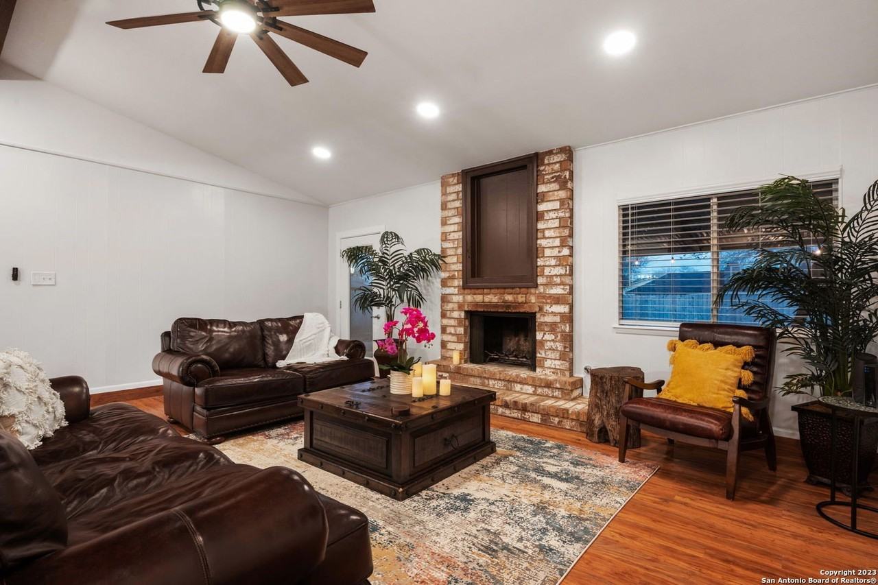 8318 Kyle Rote St - Photo 6 of 31