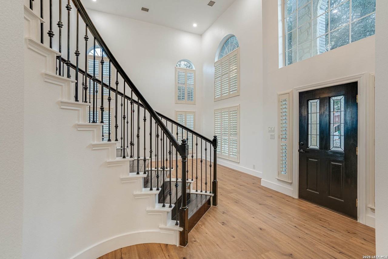2842 Stokely Hl - Photo 3 of 18