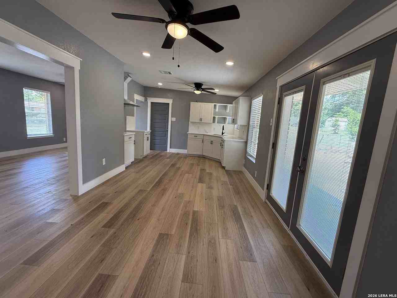 4410 Trailwood Dr - Photo 5 of 16