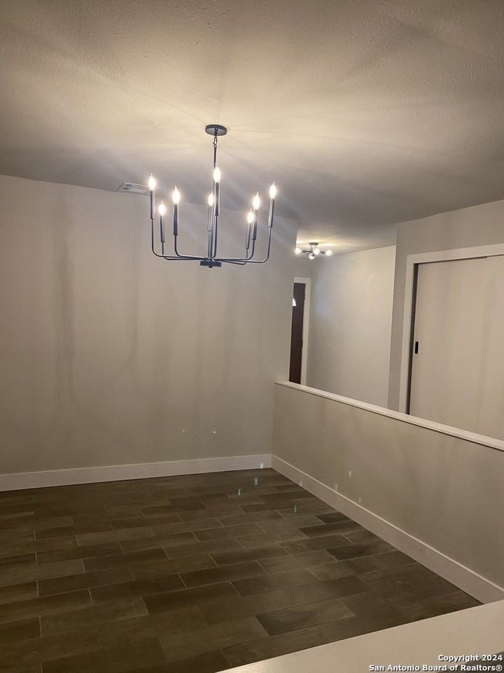 9526 Dunhill - Photo 5 of 32
