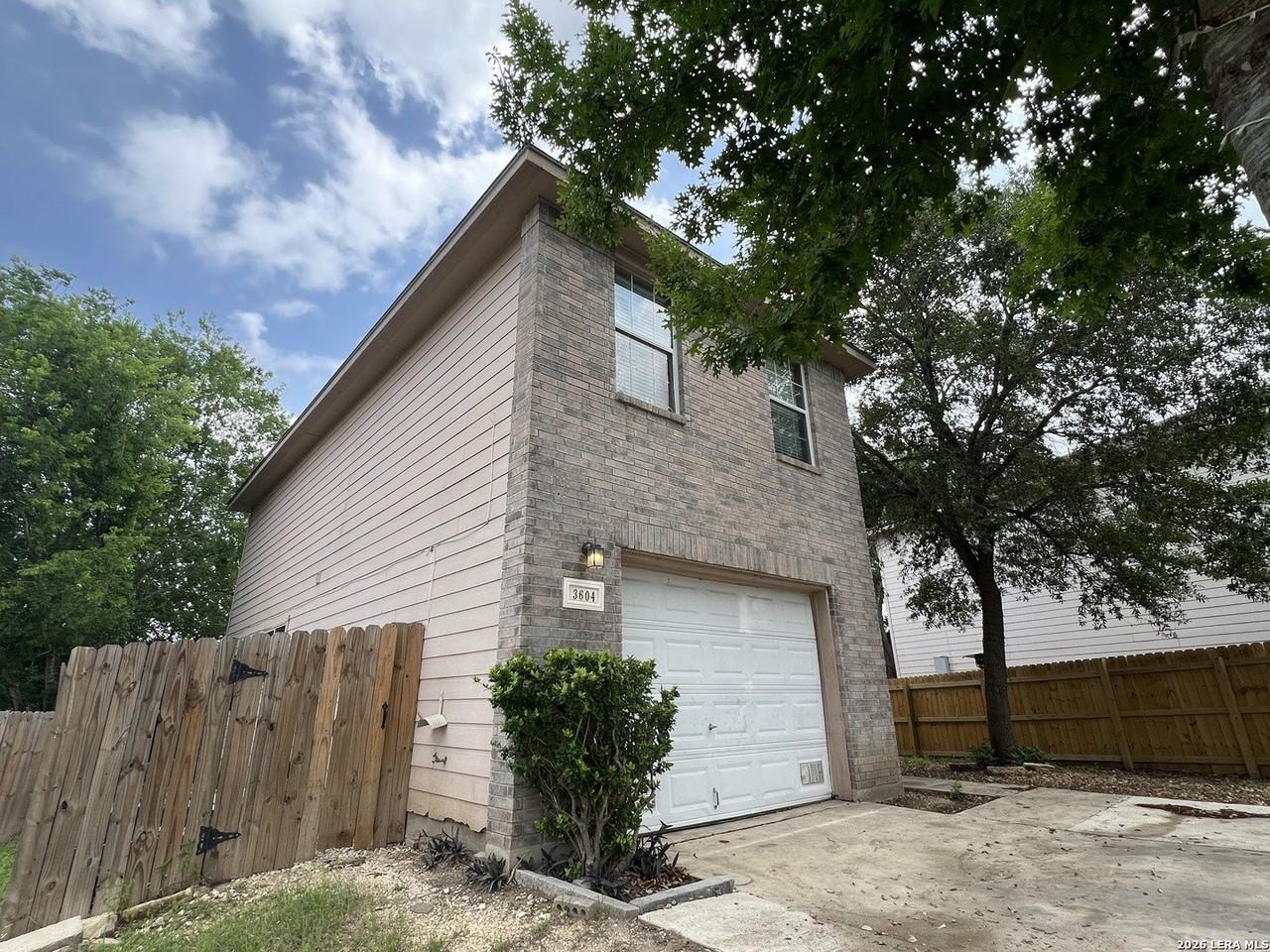 3604 Farallon Isle - Photo 3 of 31