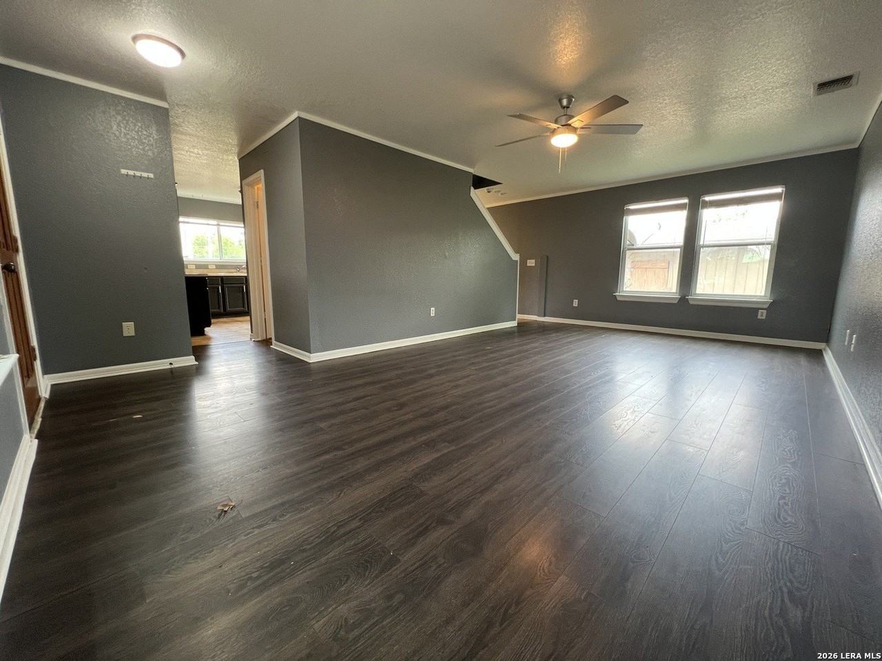 3604 Farallon Isle - Photo 7 of 31