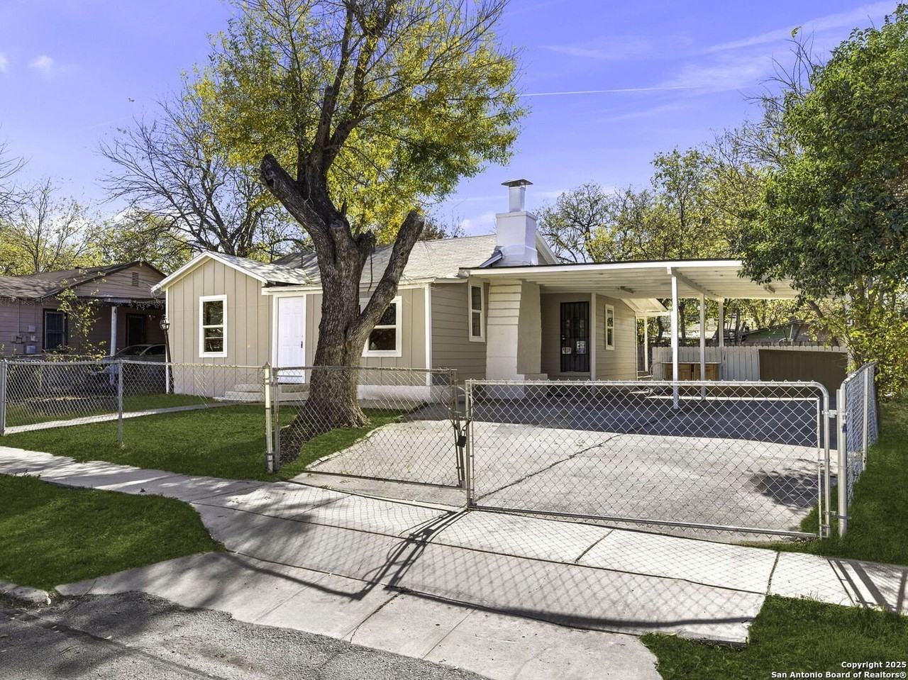 846 San Angelo - Photo 3 of 18