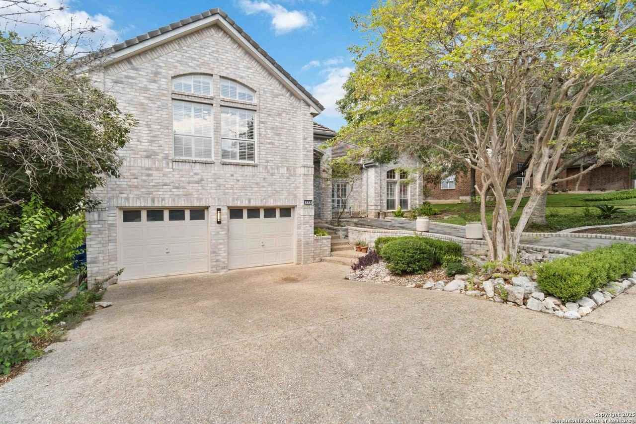 519 Mission Viejo - Photo 3 of 36