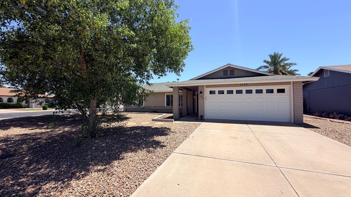 2303 S Cottonwood Dr