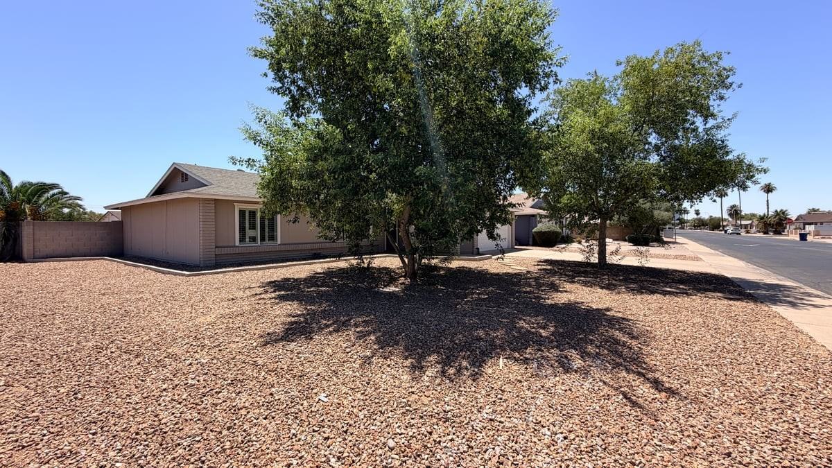 2303 S Cottonwood Dr - Photo 4 of 26