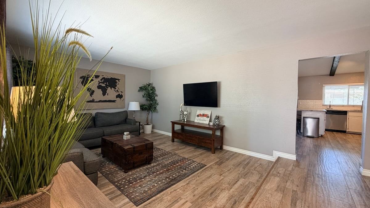 2303 S Cottonwood Dr - Photo 7 of 26