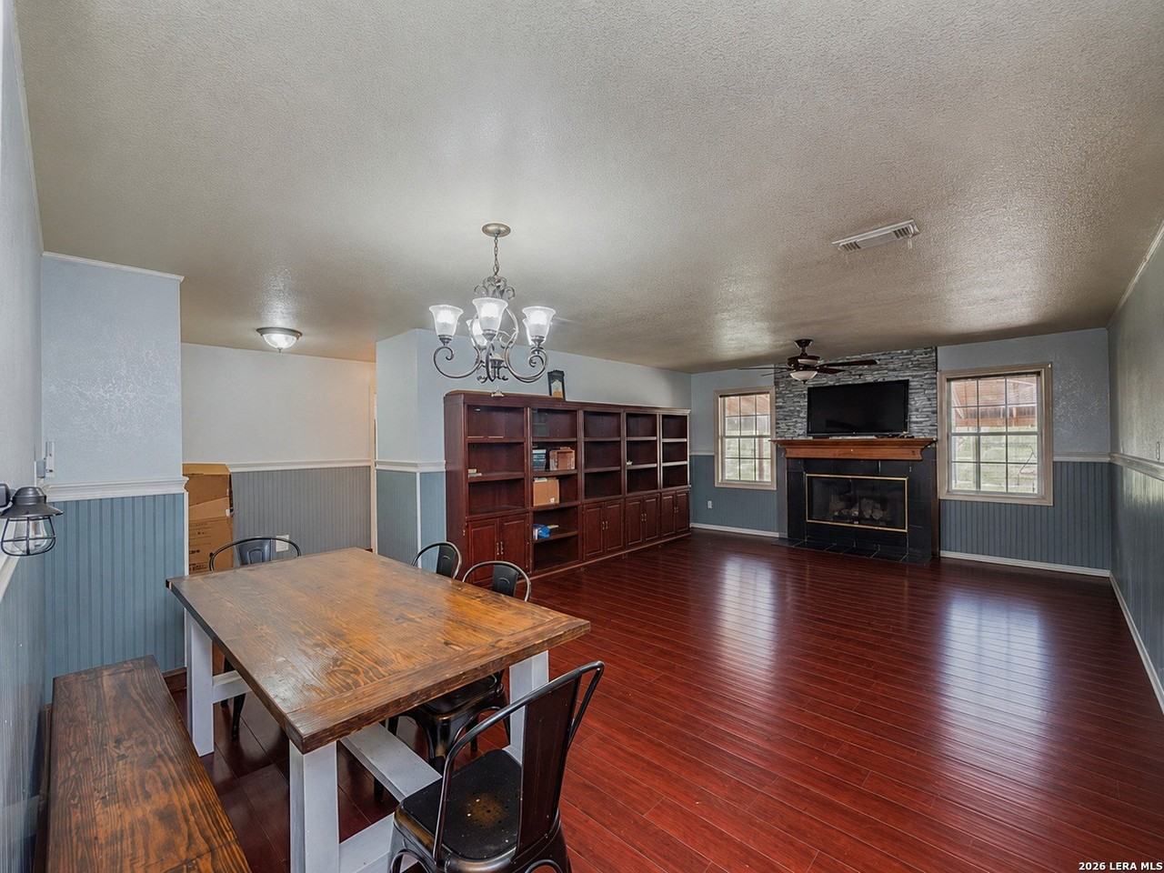 361 Private Road 4619 - Photo 5 of 32