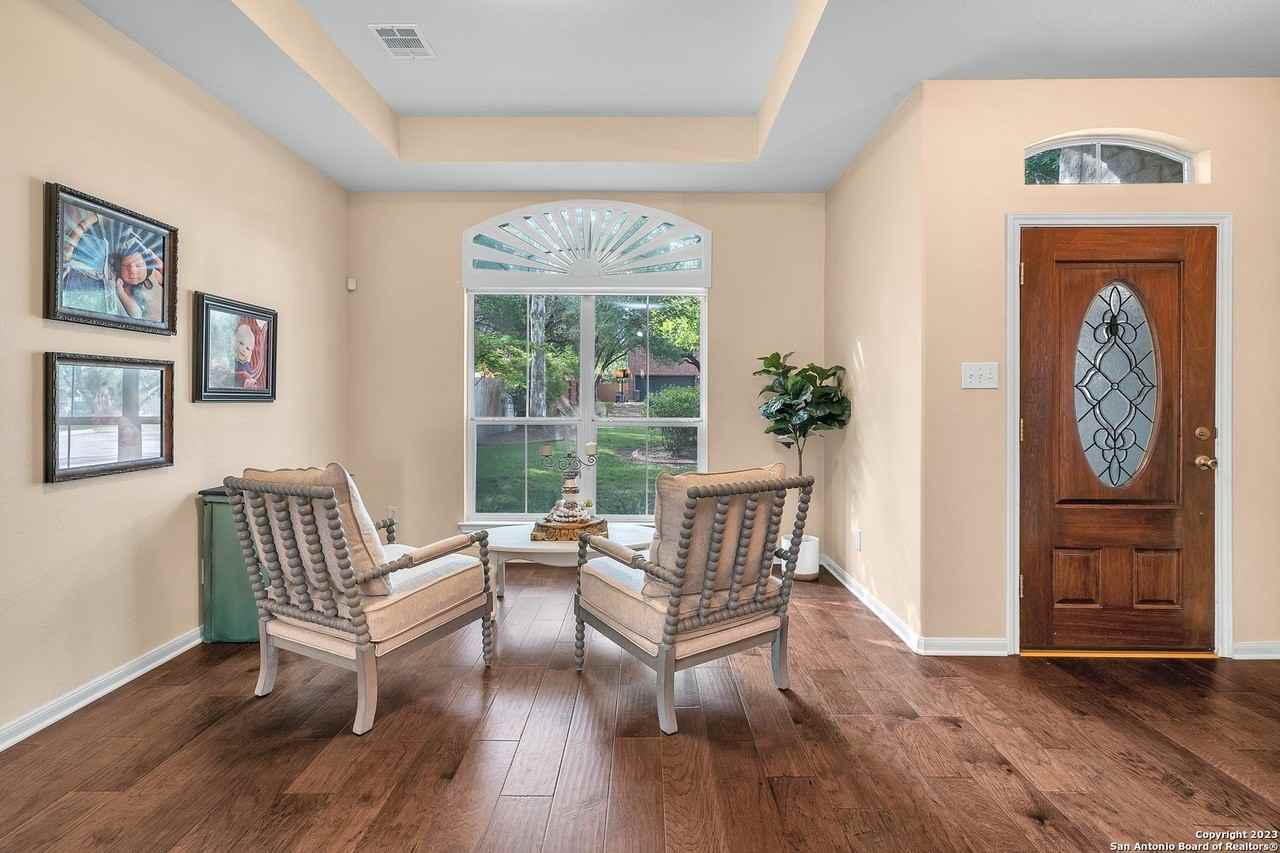 13443 Blackstone - Photo 5 of 28