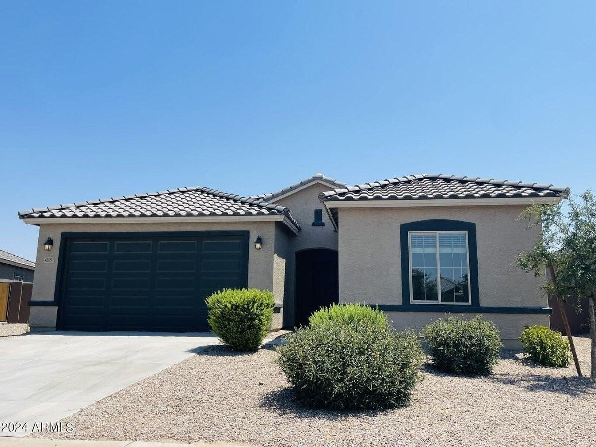 43691 W Yucca Ln - Photo 6 of 21