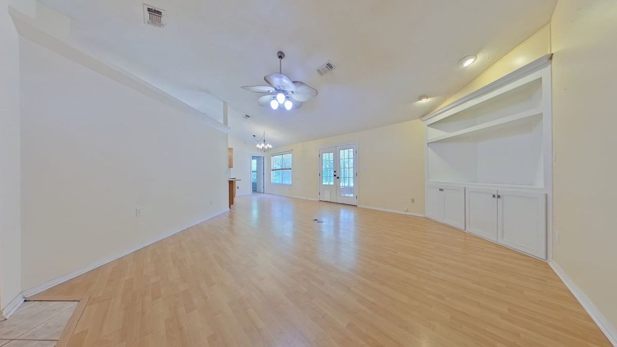 3341 Marion Oaks Way - Photo 3 of 18