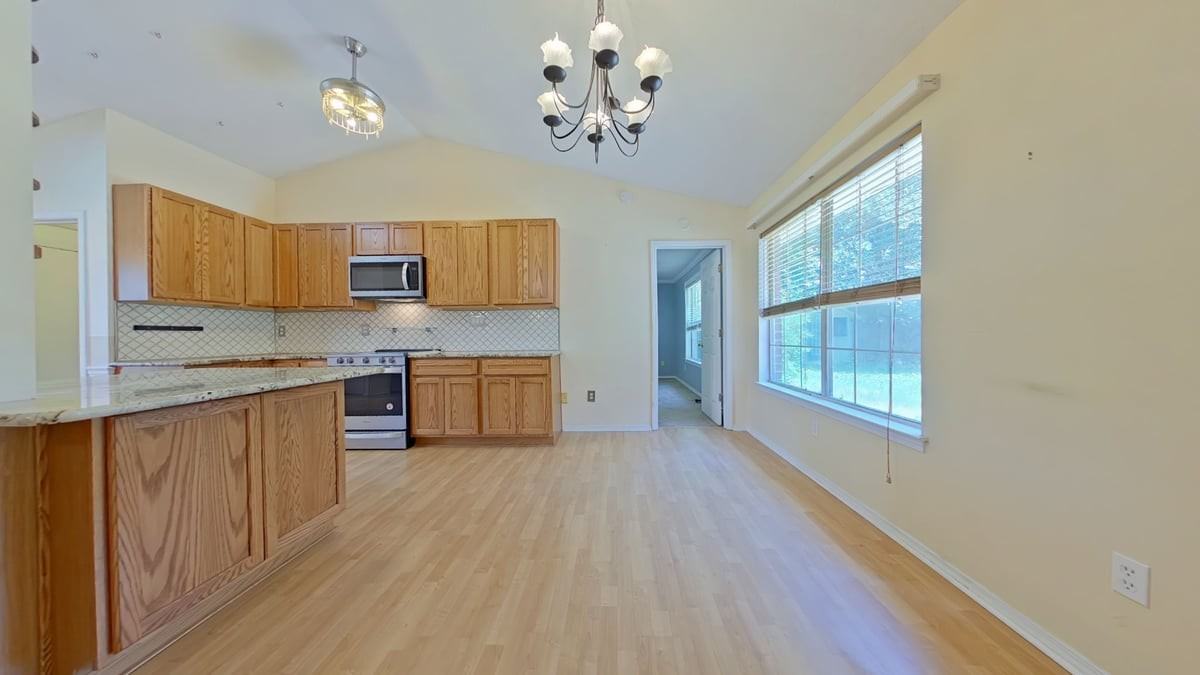 3341 Marion Oaks Way - Photo 7 of 18