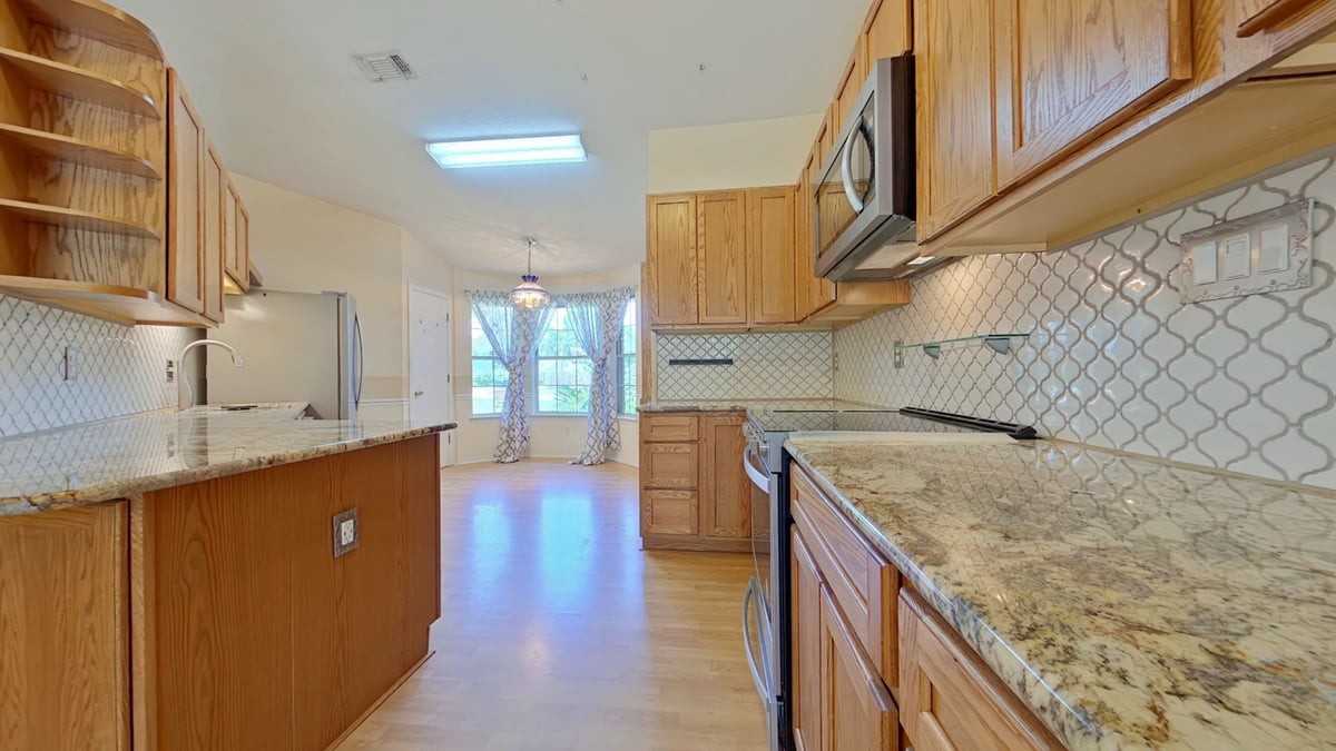 3341 Marion Oaks Way - Photo 5 of 18
