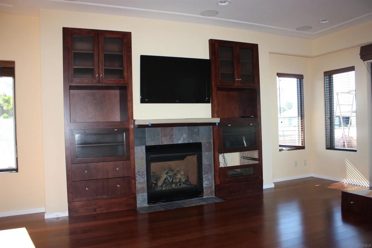 13801 Mercado Dr - Photo 4 of 28