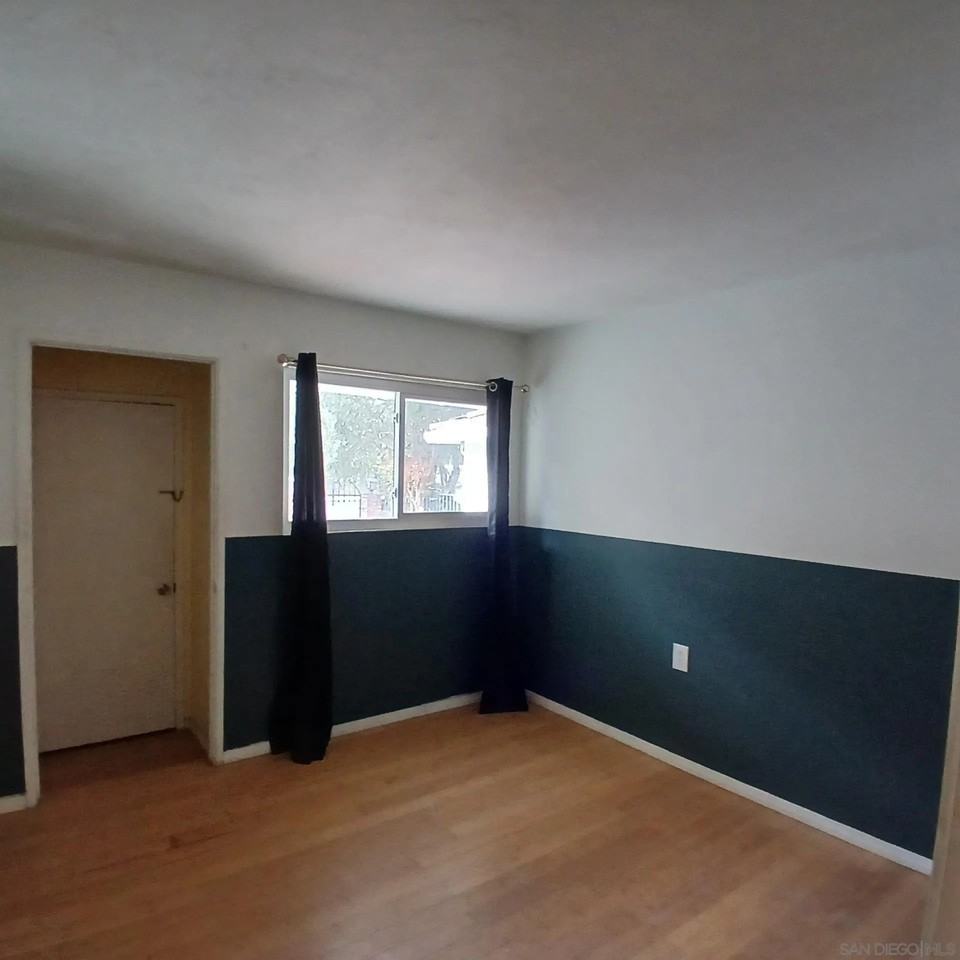 4849 54th St - Photo 4 of 15
