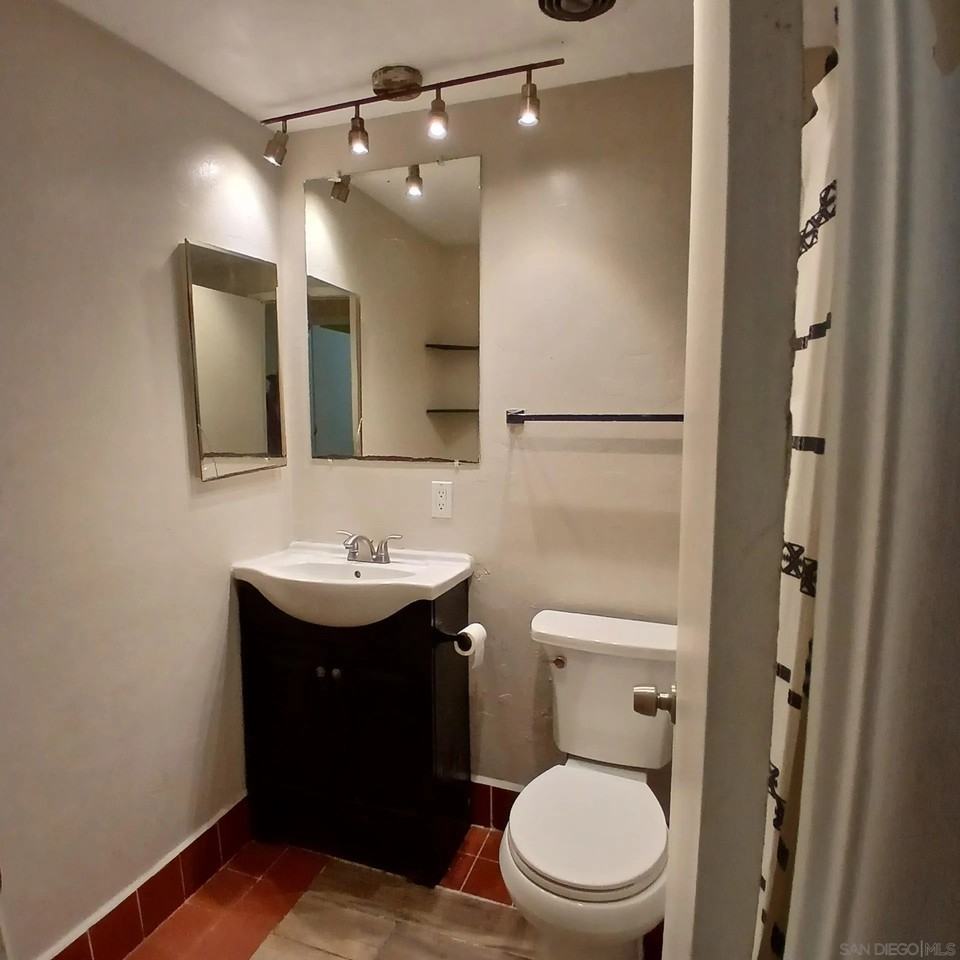 4849 54th St - Photo 5 of 15
