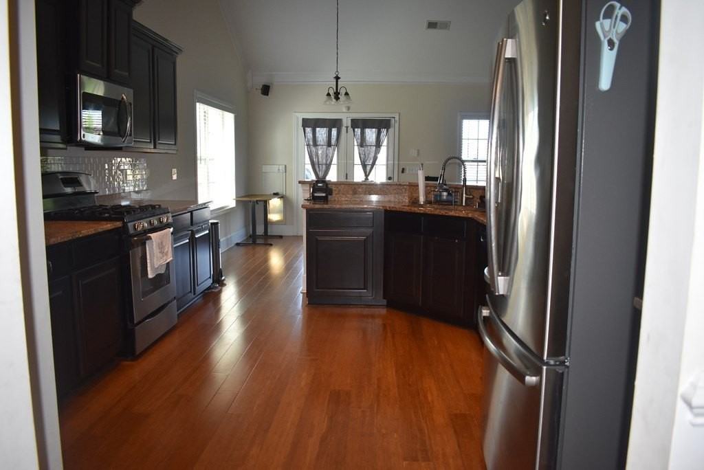 2190 Harborview Dr - Photo 6 of 50