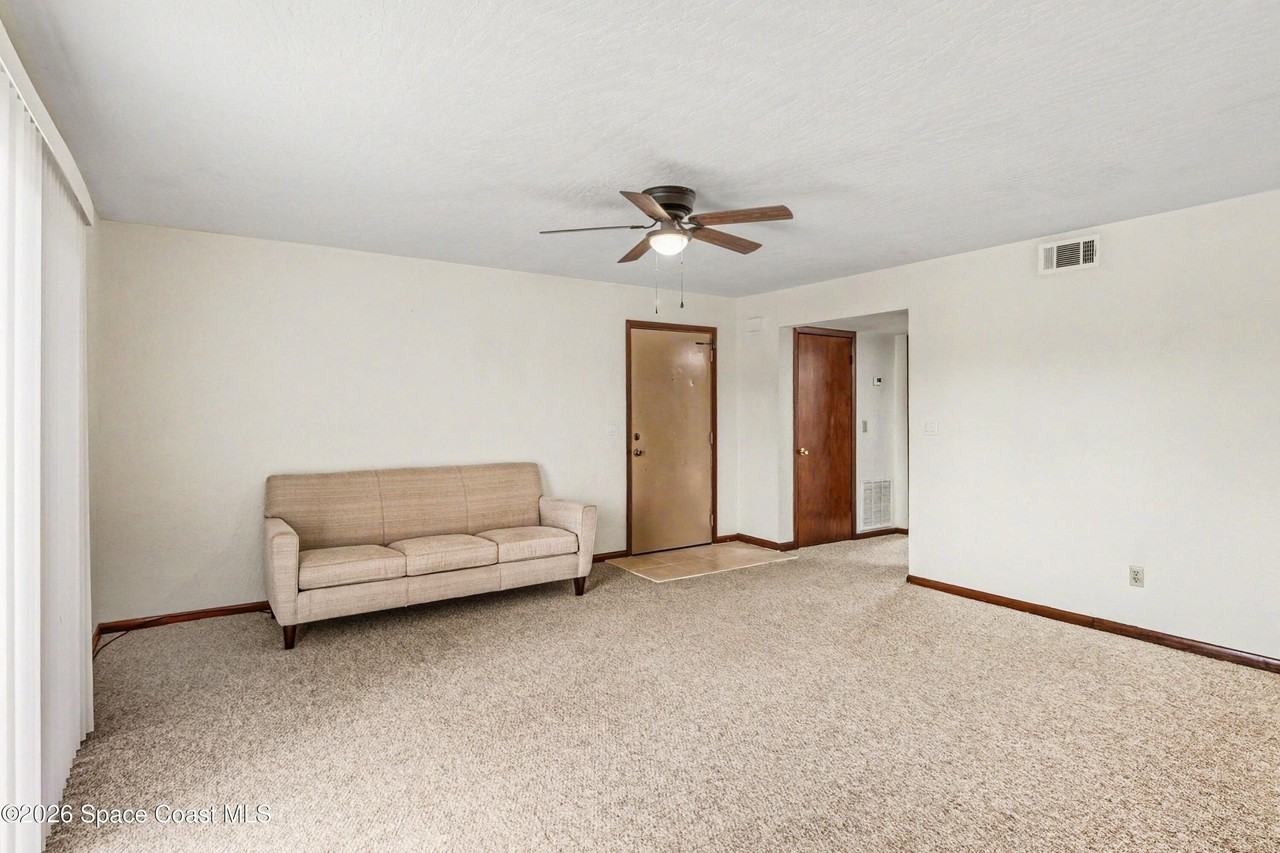 1123 Tree Ridge Ln Ne - Photo 3 of 16