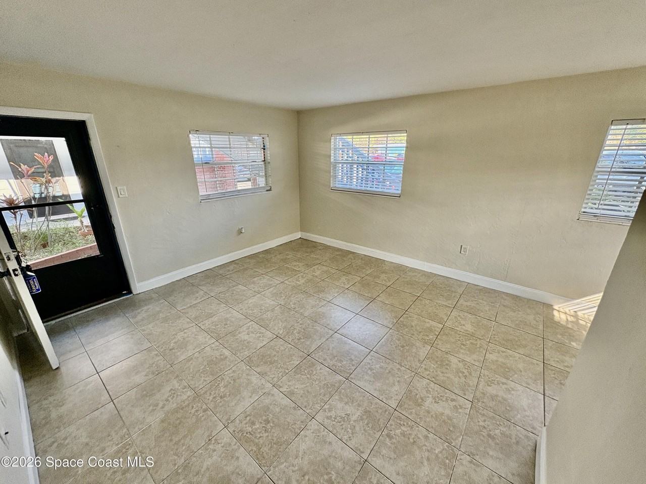 405 Adams Ave #1 - Photo 4 of 10