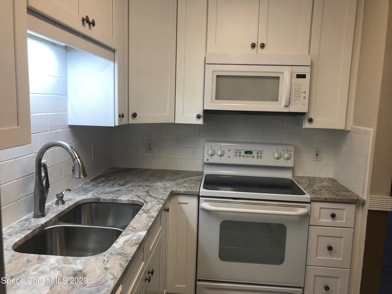 1830 Long Iron Dr #724 - Photo 3 of 24