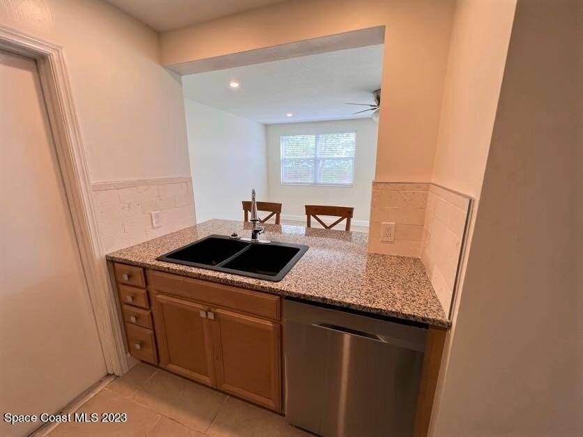 8401 8401 N Atlantic Avenue #B15 - Photo 5 of 9