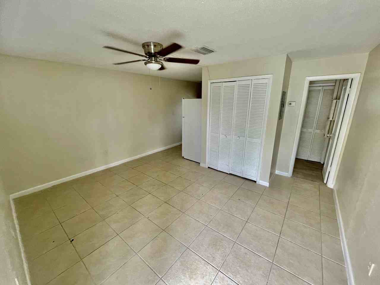 306 Johnson Ave #7 - Photo 3 of 7
