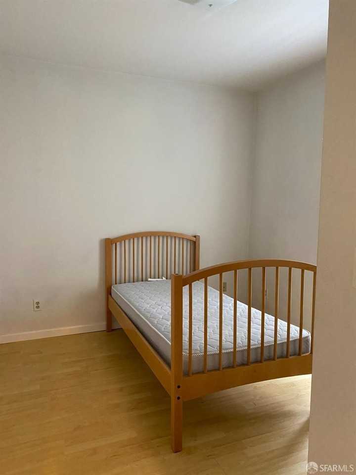 324 Cabrillo St - Photo 5 of 5