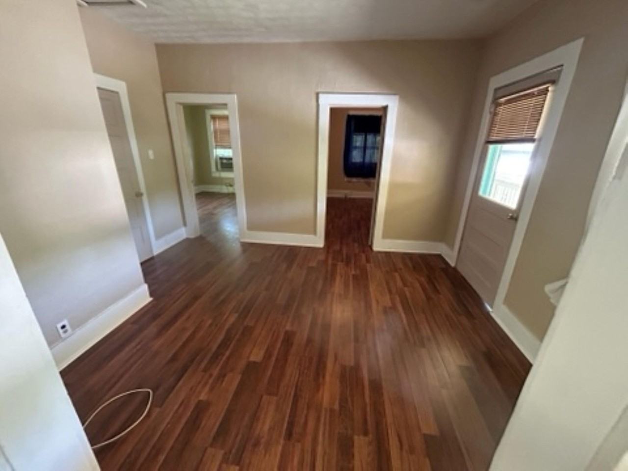506 Bronson St - Photo 6 of 14